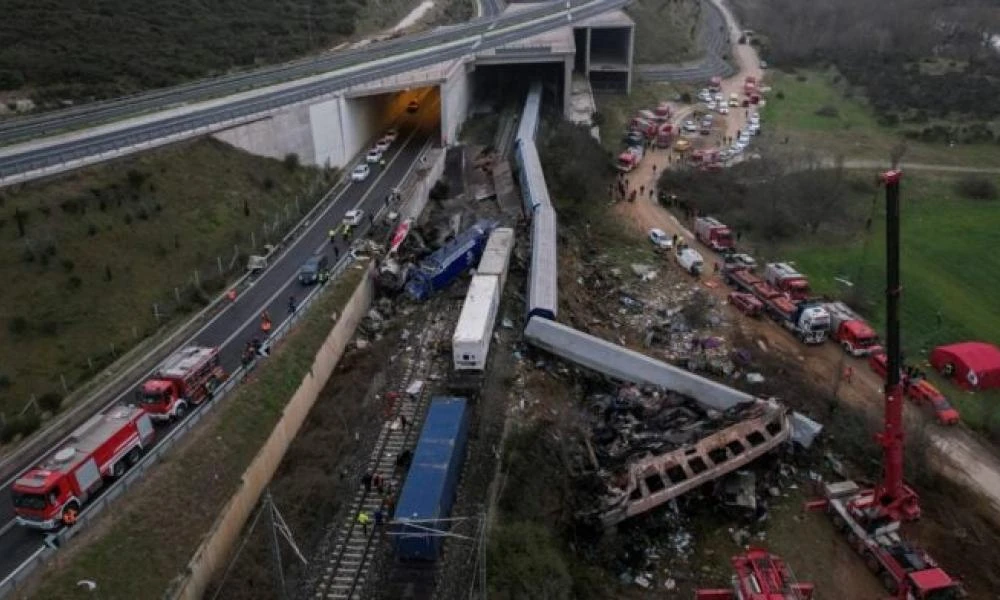 Αθήνα: Μαθητές του 15 ΓΕΛ πήραν αποβολή γιατί ήθελαν να τραγουδήσουν για την τραγωδία των Τεμπών σε σχολική γιορτή